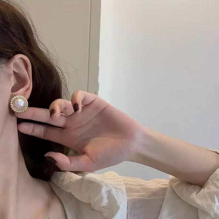 Vintage-Inspired Oversized Pearl Stud Earrings – Gold Beaded Frame