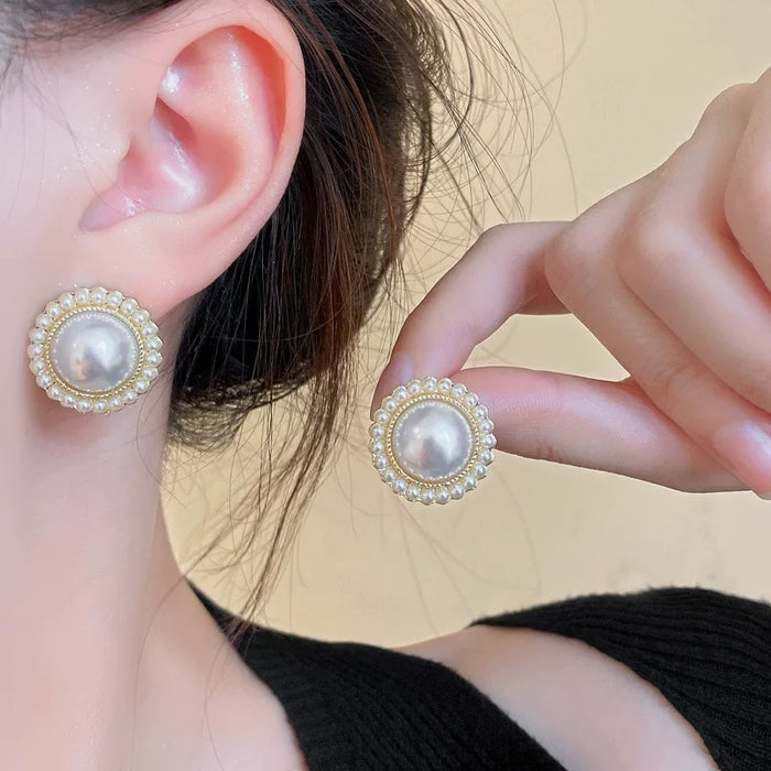 Vintage-Inspired Oversized Pearl Stud Earrings – Gold Beaded Frame