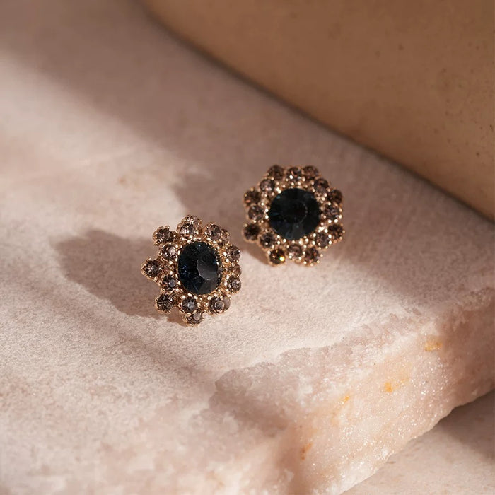 Vintage Green Crystal Stud Earrings – Floral Halo Rhinestone Design