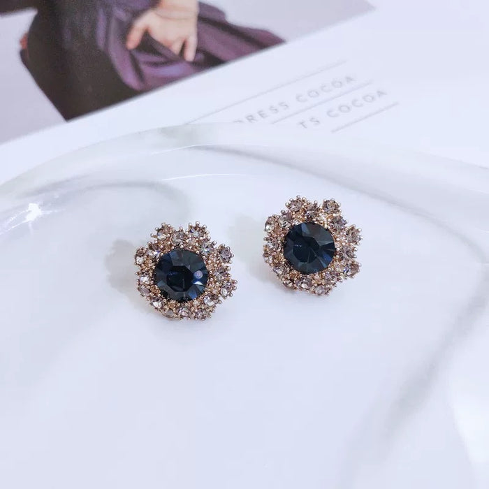 Vintage Green Crystal Stud Earrings – Floral Halo Rhinestone Design