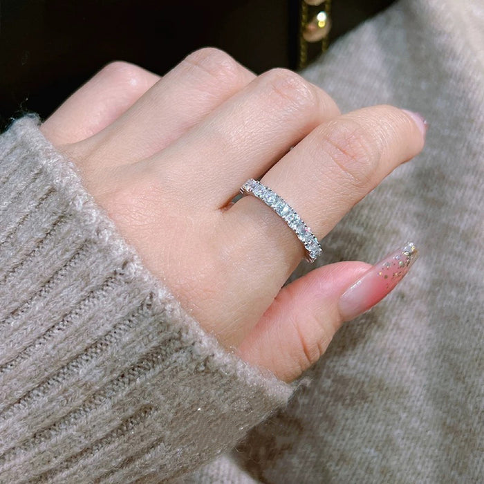 1.8ct Moissanite Ring – The Utopia Sparkle