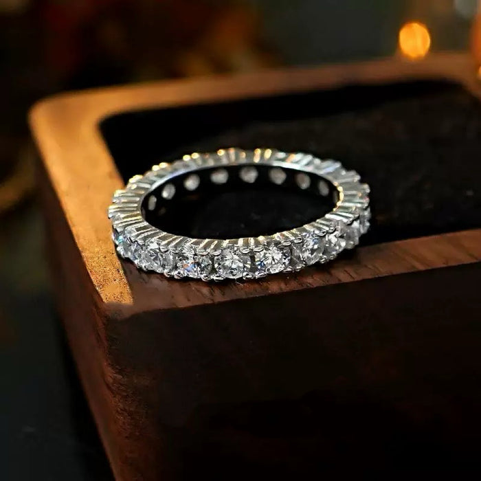 1.8ct Moissanite Ring – The Utopia Sparkle